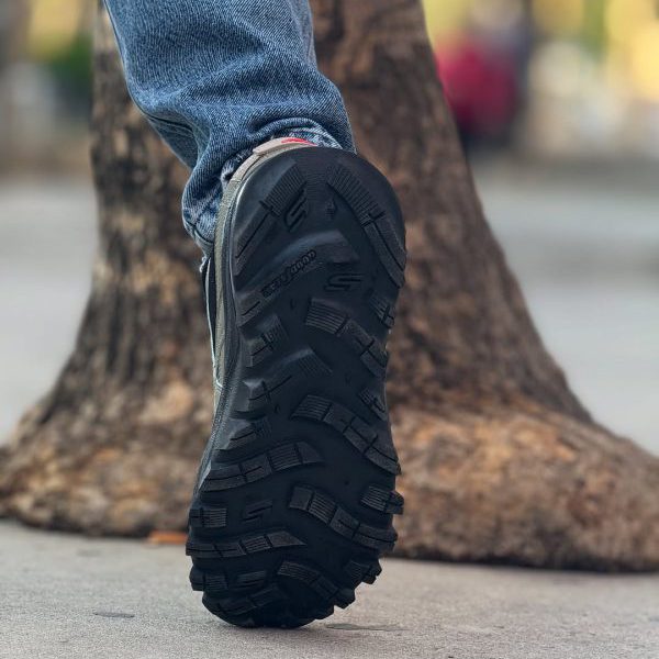 Skechers Arch Fit Trail Air men's lace-up outdoor sneaker