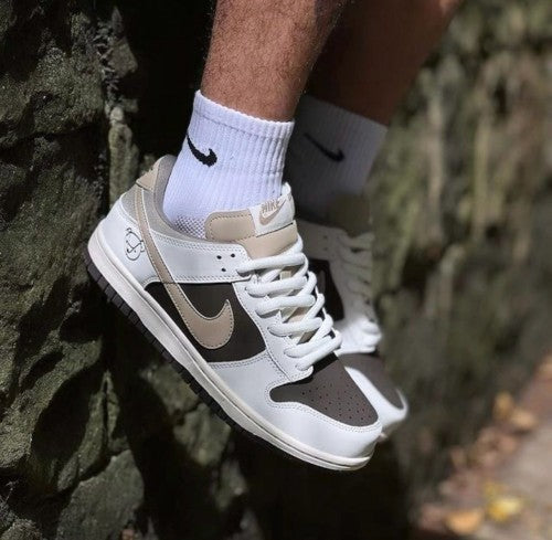 Otomo Katsuhiro X SB Dunk Low Dark Brown 428